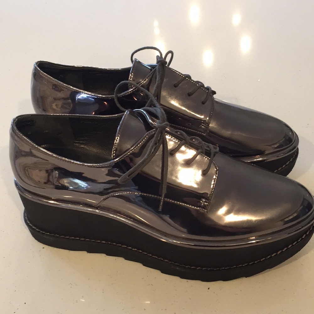Stuart Weizmann Mirror Platform Kent Loafers - Picture 5 of 5